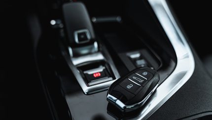 Peugeot raktų gamyba Vilniuje ir papildomų raktų programavimas