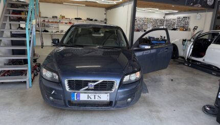 Volvo C30 užvedimo sistemos ir emuliatoriaus remontas KTS Group Vilniuje