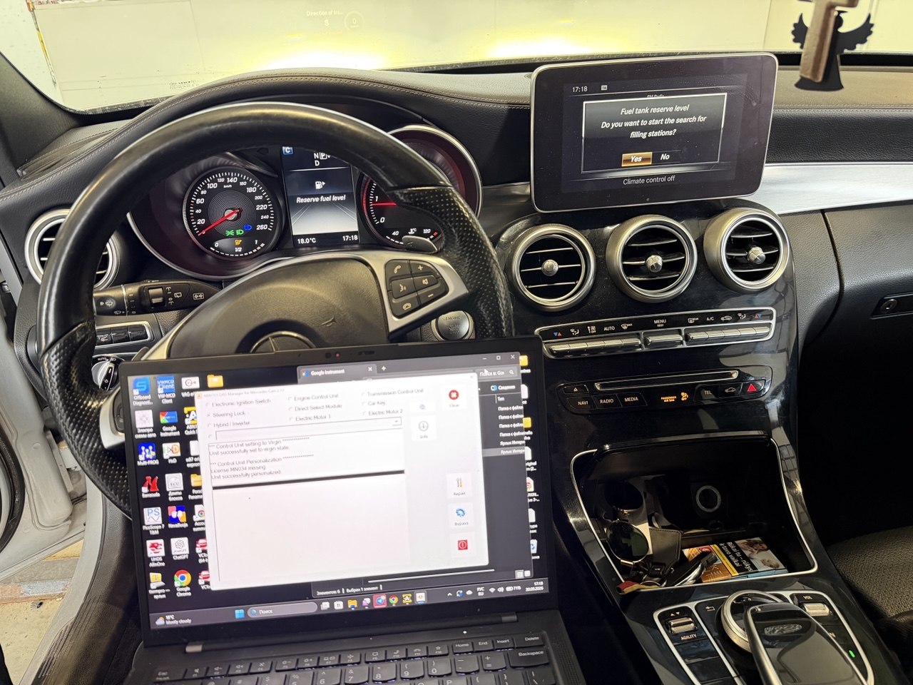 Mercedes C klasės FBS4 DSM / ISM modulio programavimas su Abrites – skydelyje rodoma D padėtis
